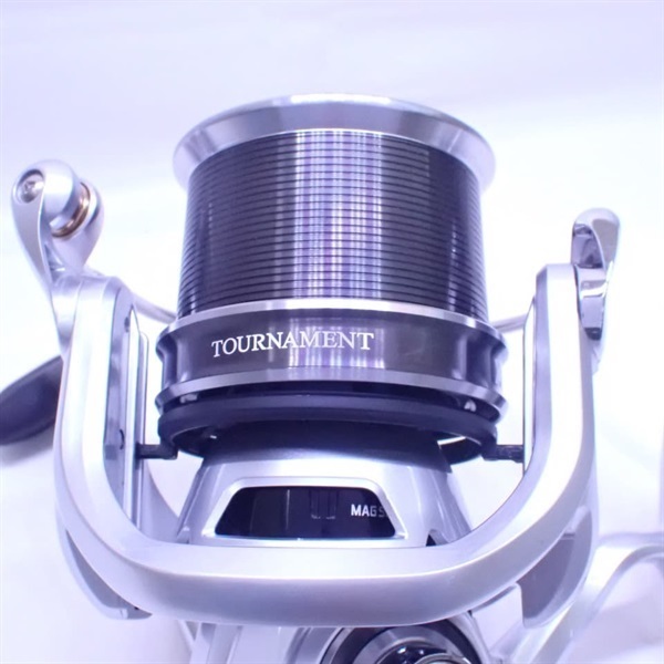 １８トーナメントサーフ３５ＱＤ